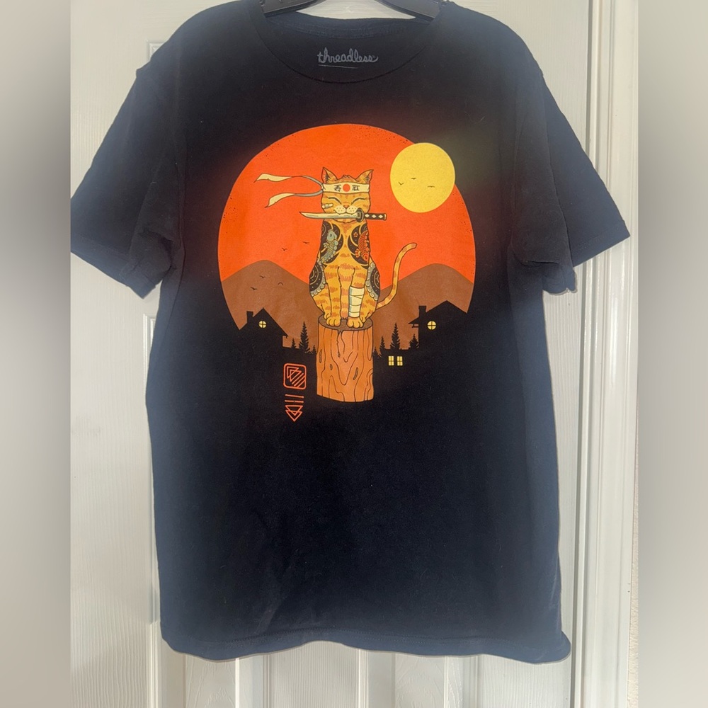 Threadless Black T-Shirt With Cat by Vincent Trinidad - Picture 1 of 3